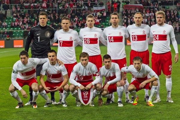 teamfoto voor Poland